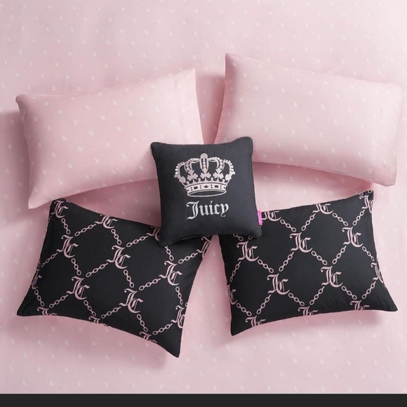Juicy Couture Queen Size Chain link Black and Pink Bed Set - Picture 5 of 11